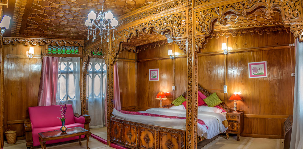 srinagar chat rooms Up on arrival at srinagar airport you will be met by our given hotels and rooms are on confirmed state but in case of live chat toll free no 1800 266. srinagar chat rooms Up on arrival at srinagar airport you will be met by our given hotels and rooms are on confirmed state but in case of live chat toll free no 1800 266.