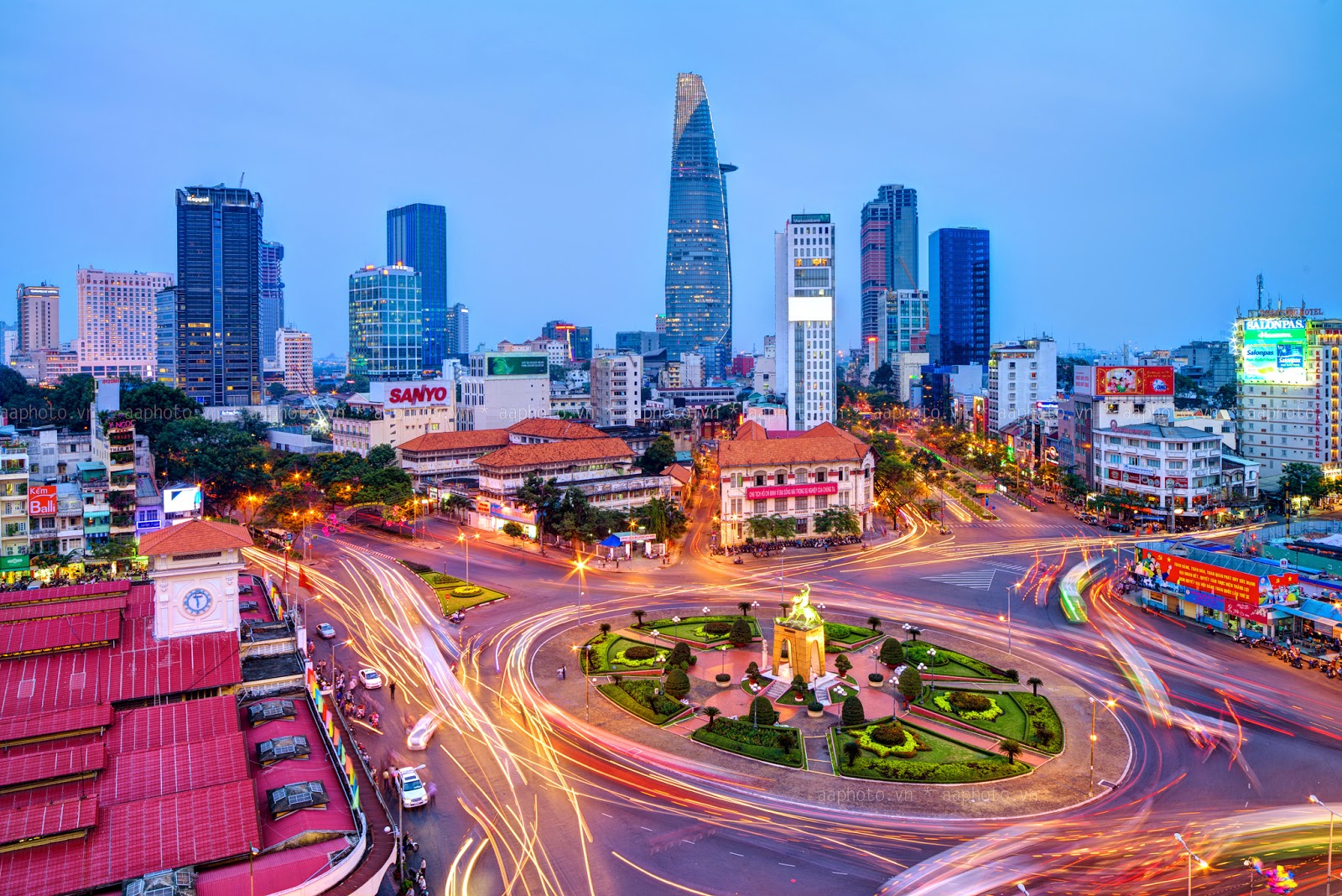 VIETNAM SMILING 