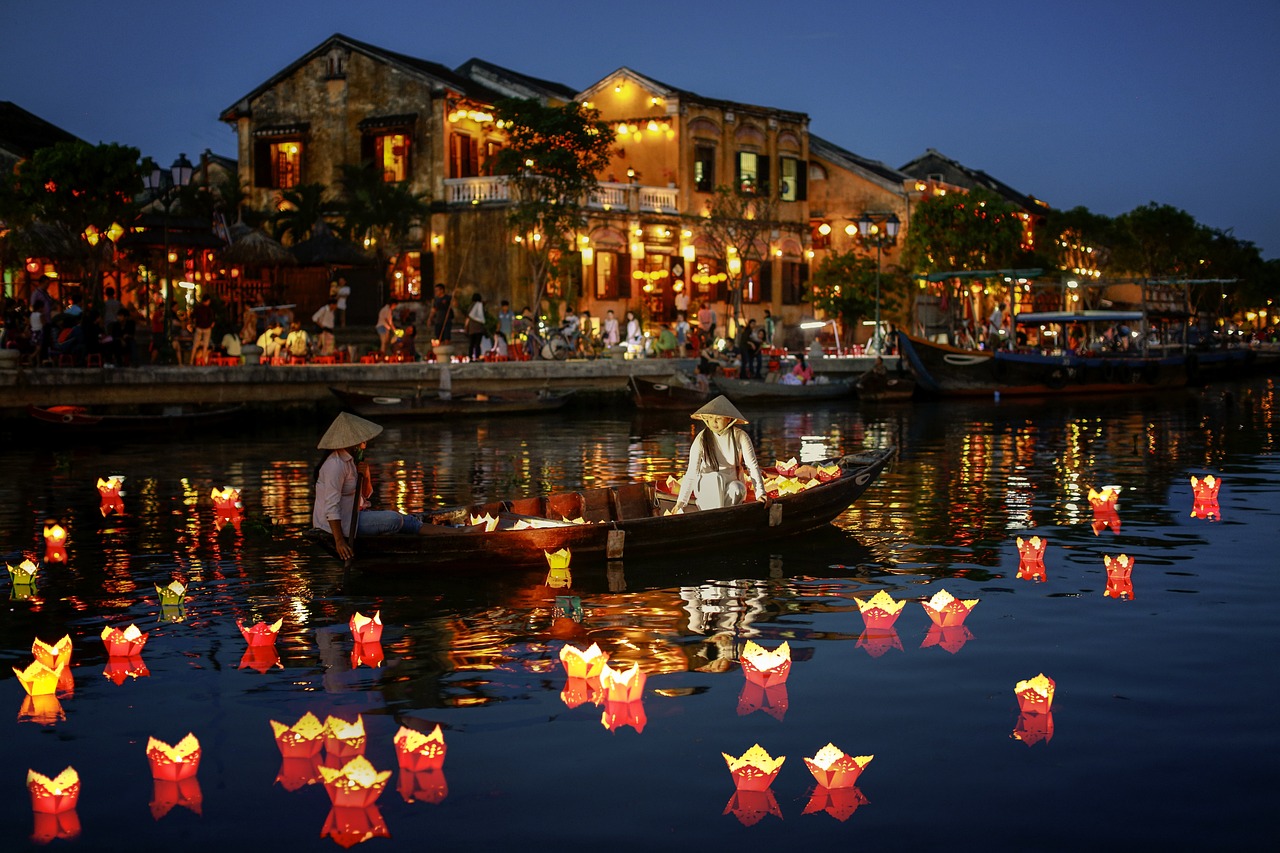Best Of Vietnam Group Tour