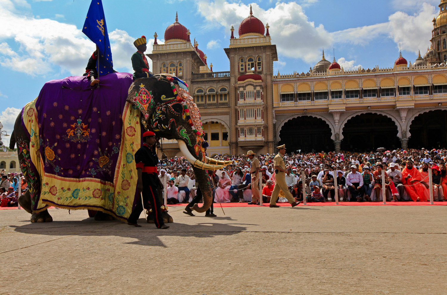 Car Rental For Bangalore Mysore Ooty Kodaikanal Car Rental For Bangalore Mysore Ooty Kodaikanal